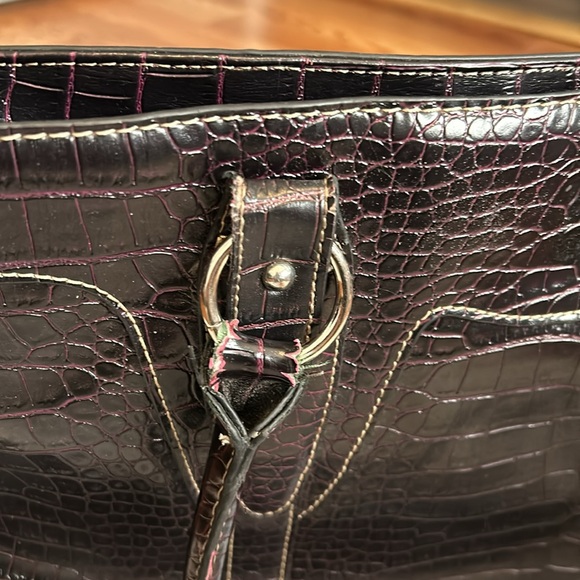 Leather large tote, bag animal print from the bottom cross is 17 inches - Picture 3 of 9